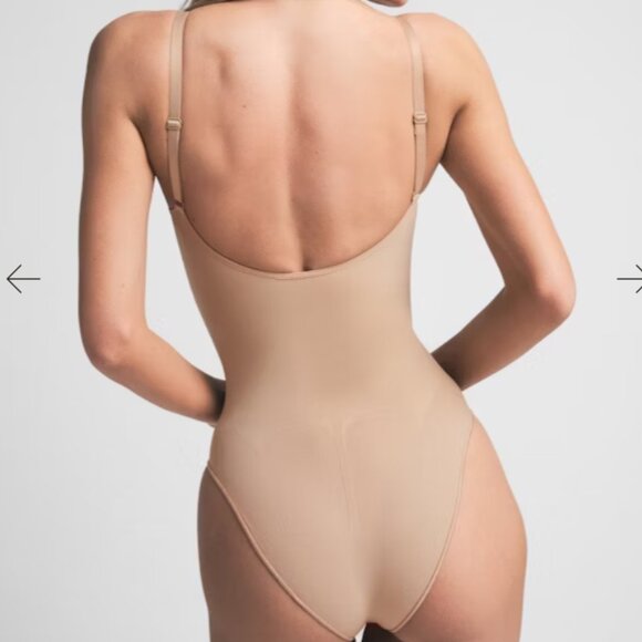 SKIMS Nude Bodysuit with Seamless Design - Picture 2 of 5